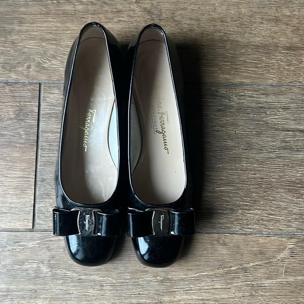 Ferragamo black patent flats size 6